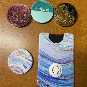 Popsocket wallet with 3 interchangeable popsockets